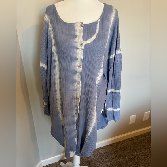 FREE PEOPLE Intimately Little Dreams Top in Blue/White - Picture 4 of 8